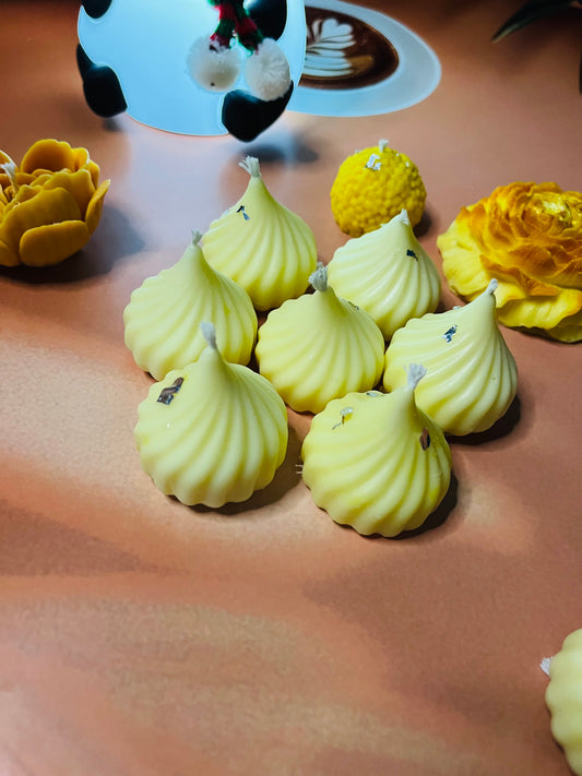 Modak Shaped Candles with Sandalwood Fragrance