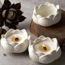 Lotus shape holder
